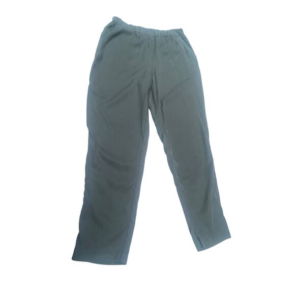 Vetta Capsule The Tencel Tapered Pant in Olive - Size XS - Picture 11 of 16